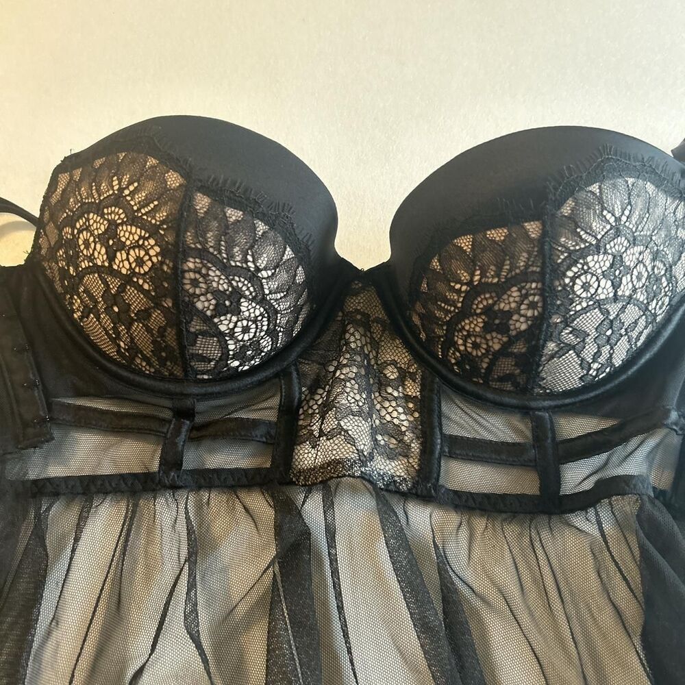 32D Victoria's Secret Baby Doll Top/Bra